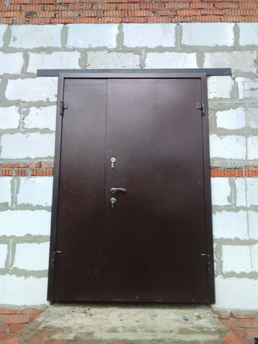 дверь стальная техническая