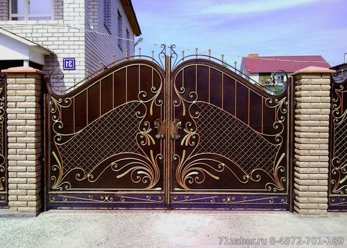 красивые кованые ворота распашные